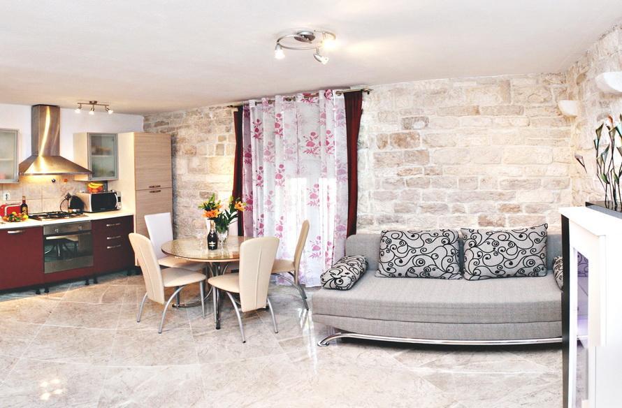 Apartment Romic Omiš Exteriér fotografie