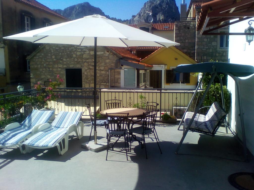Apartment Romic Omiš Exteriér fotografie