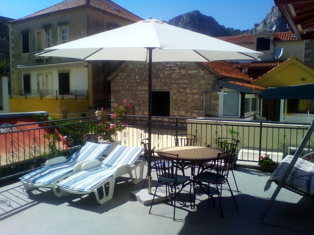 Apartment Romic Omiš Exteriér fotografie