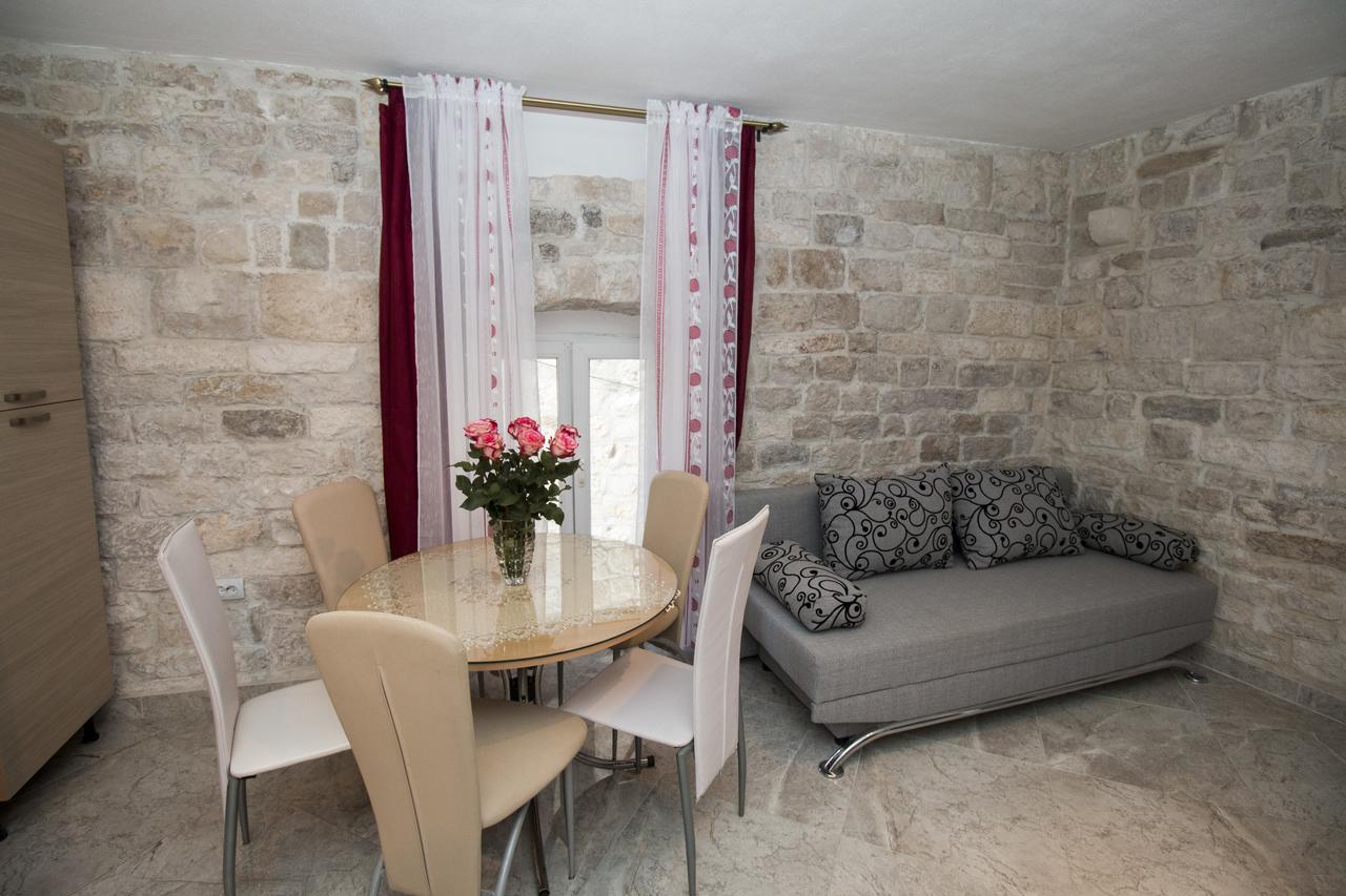 Apartment Romic Omiš Exteriér fotografie